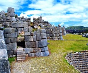 sacsayhuaman